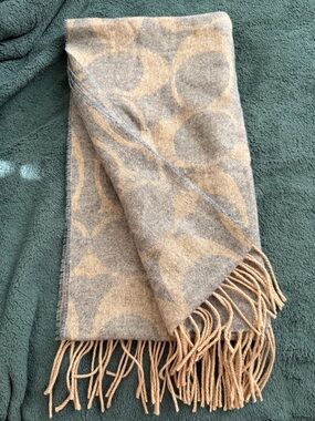 NWOT Coach Signature Fringe Cashmere Wool Silk Logo Scarf Unisex